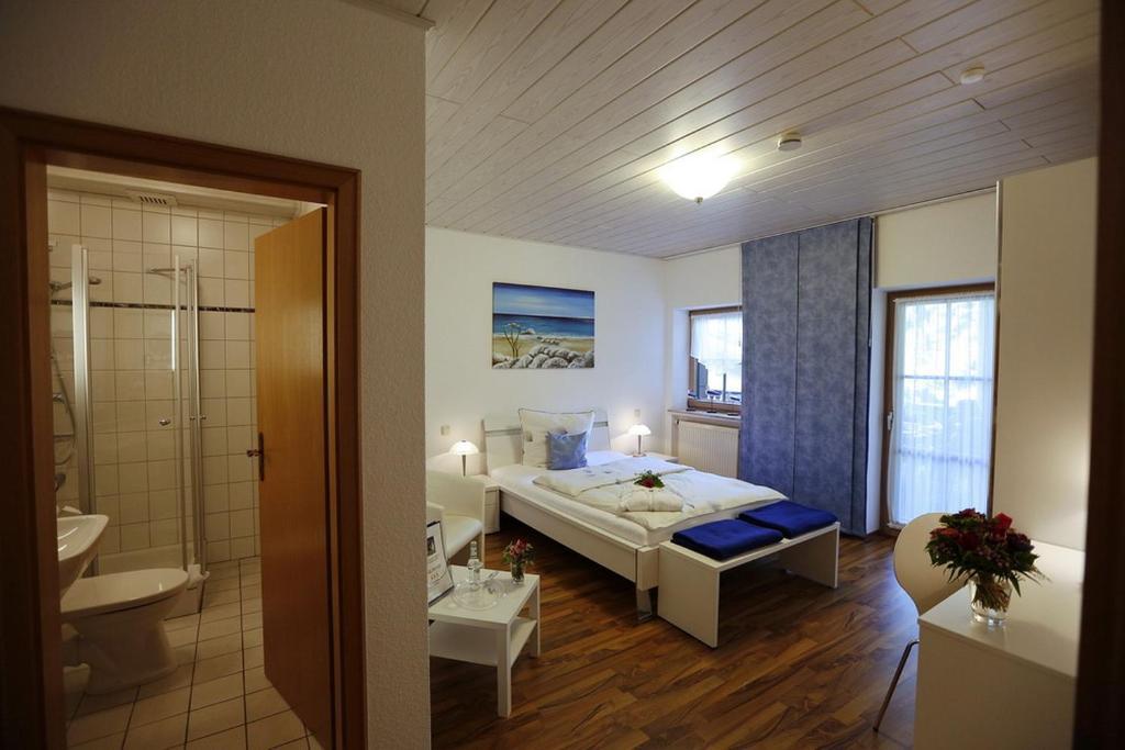 Landhotel Villa Moritz Garni Oberahr Δωμάτιο φωτογραφία